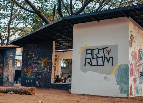 8 Night 9 Days Cochin / Munnar / Thekkady / Alleppey / Varkala / Poovar Tour Package